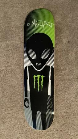 Rob Dyrdek Alien Nation Skateboard
